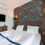 아파트호텔 Sunset - Lakeside 4*