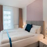 Sunset - Lakeside Aparthotel