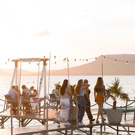 Aparthotel Sunset - Lakeside