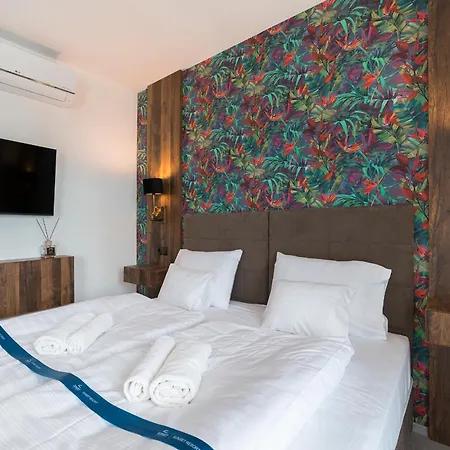 Apartmanhotel Sunset - Lakeside 4*