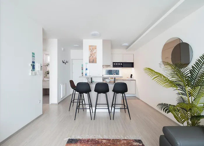 Sunset Apartmanház Aparthotel