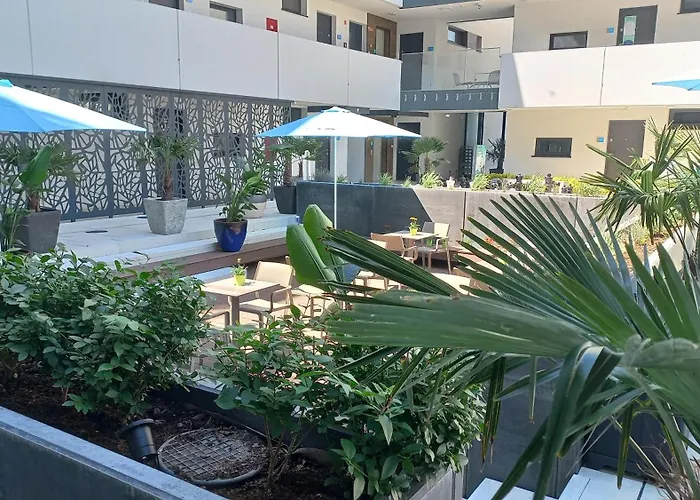 Sunset Apartmanház Aparthotel