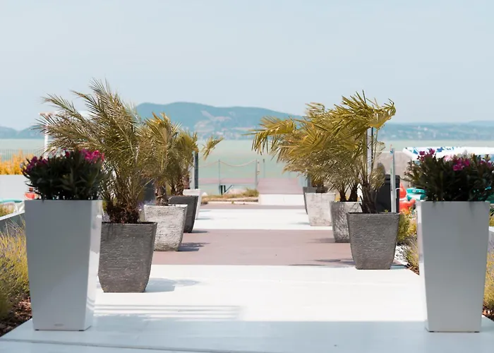 Sunset Apartmanház 4*