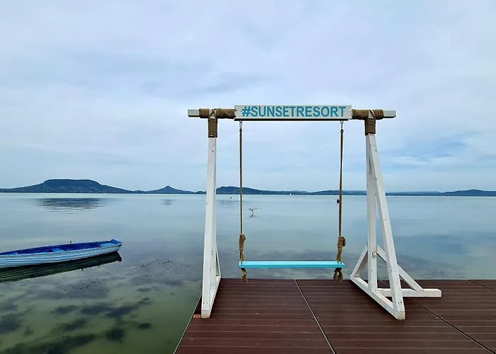 Sunset Apartmanház Aparthotel 4*